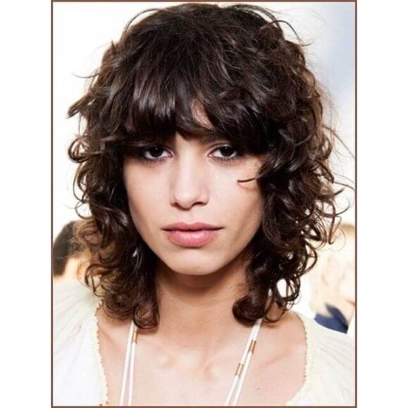 50+ Short Curly Hair Ideas to Step Up Your Style Game - The Cuddl