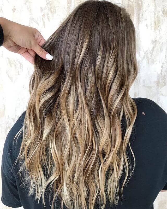40 Brilliant Wavy Hair Ideas for Contemporary Cuts in 2023