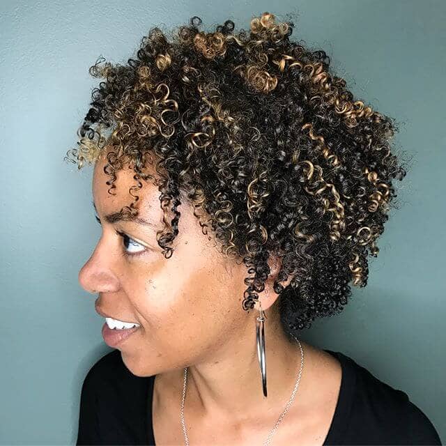 Simple Pixie Hairstyle With Blonde Highlights Thick Curly Hair Pixie Cut