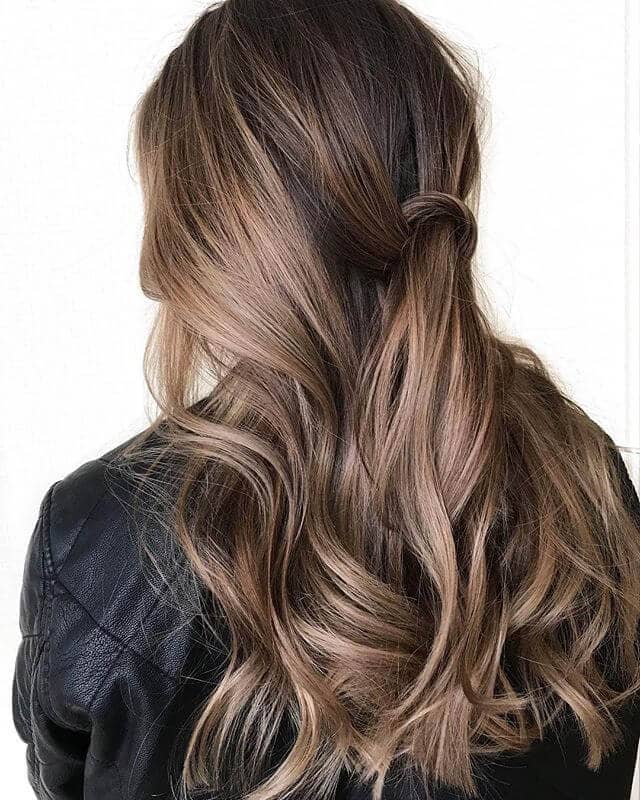 Bouncy Light Brown Waves