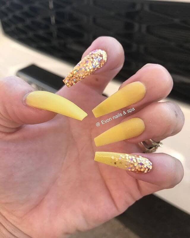 25 Gorgeous Yellow Nails To Spice Up Your Fashion Crystal Clawz