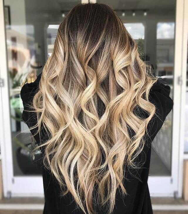 Trendy Long Curls with Extra Volume