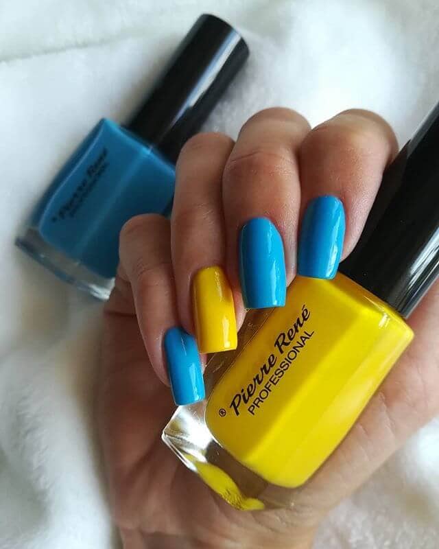 Square Nails in Bright Yellows and Blues