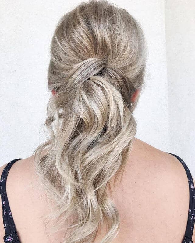 Cool Chignon Twist Ponytail Style