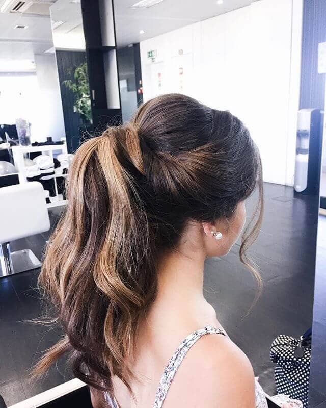  Raised Chignon-Flip Ponytail Hair Twist