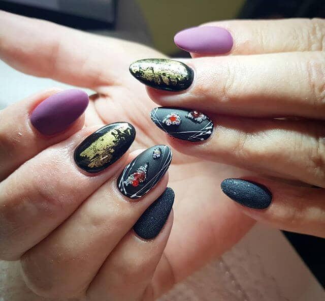 Multi-Textured Rocker Nails