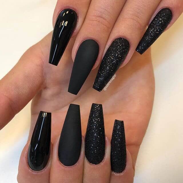  Multi-textured Matte Nails Black Nail Art, Matte Topcoat, Matte Nail Trend