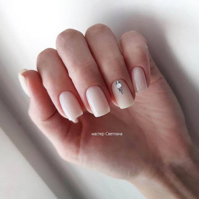 Simple Accent Nail with Studded Detailing