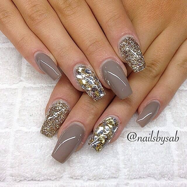 Nail Art: Sparkly Mauve Beautiful Nude Nails Ideas