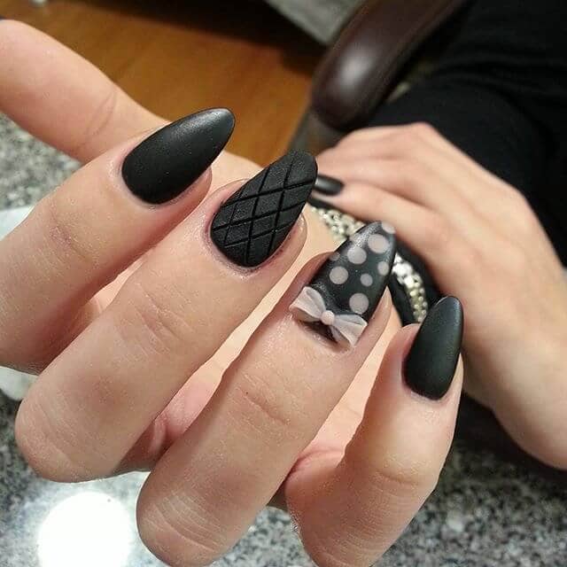 Cute Black and Pink Matte Nails Design