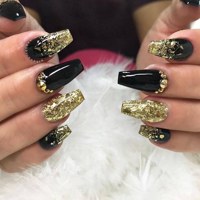 Accessorize Your Rose Gold Nails with a Foil Manicure
