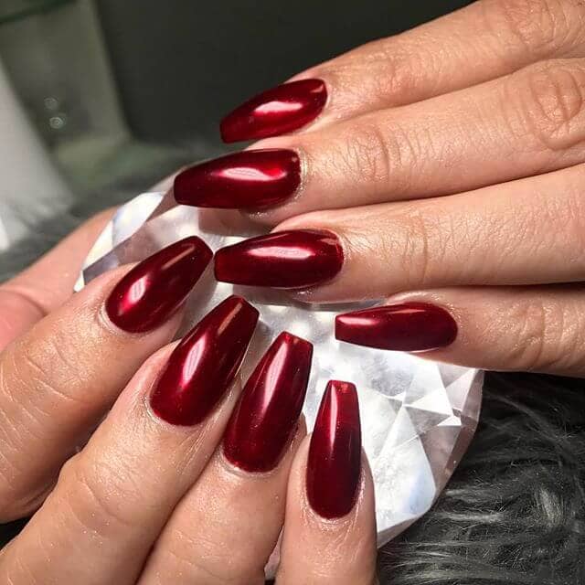 Christmasy Chrome Red Matte Burgundy Nails