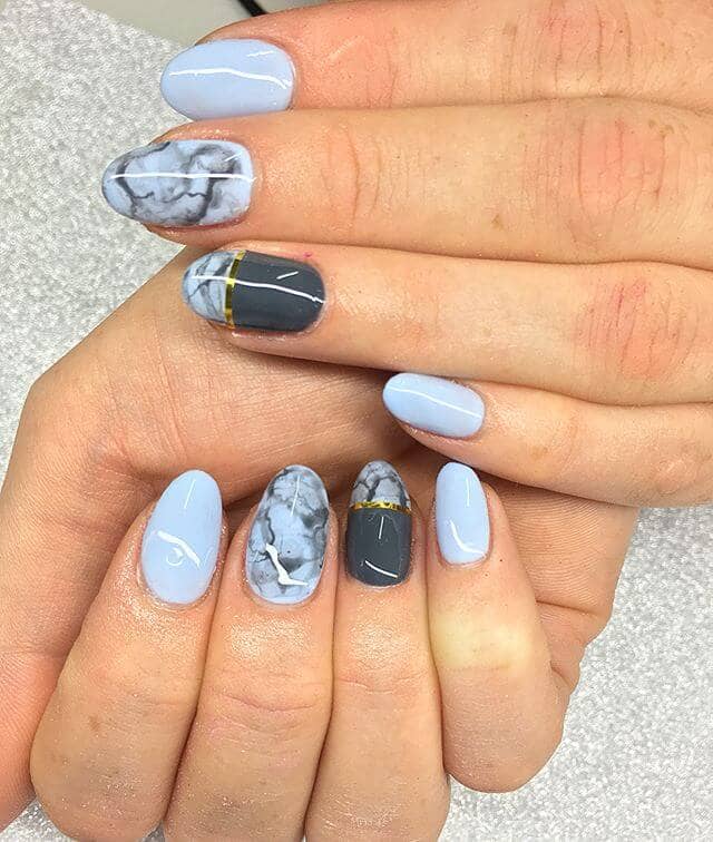 Short Baby Blue Marbled Manicure