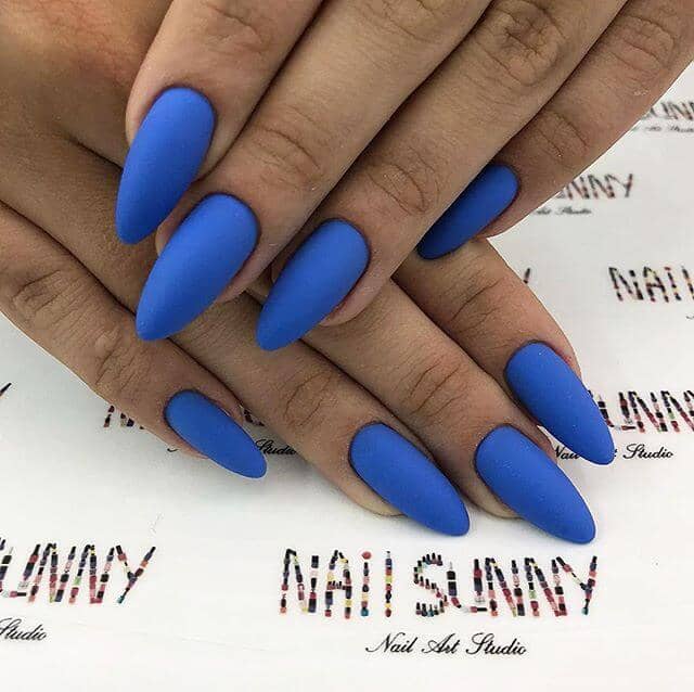 Chic Ultra Matte Cornflower Nails