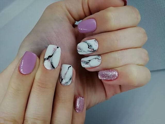 Marbled Accent Nail Design with Pink Glitter