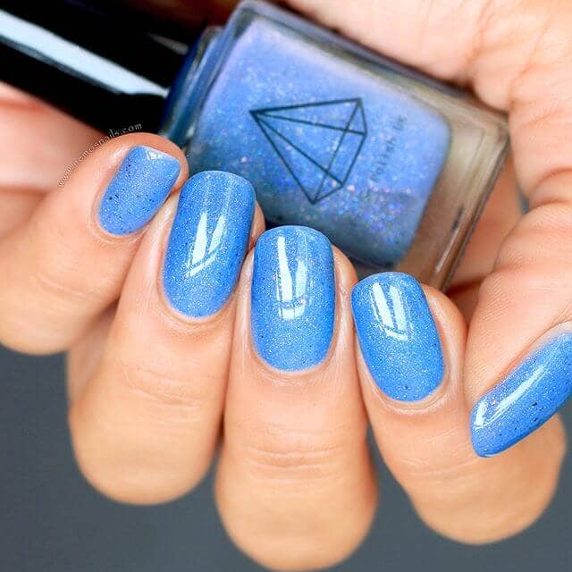  Speckled Azure Glittery Blue Nail Designs