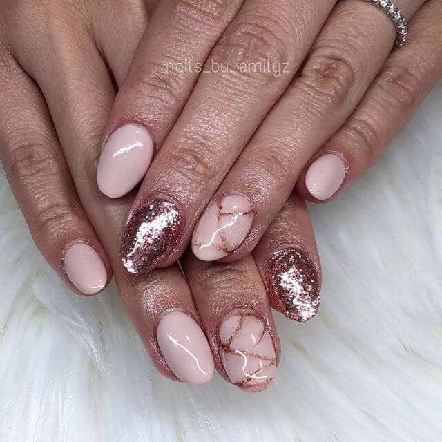 Pretty Glossy Pink and Rose Gold Nail Look