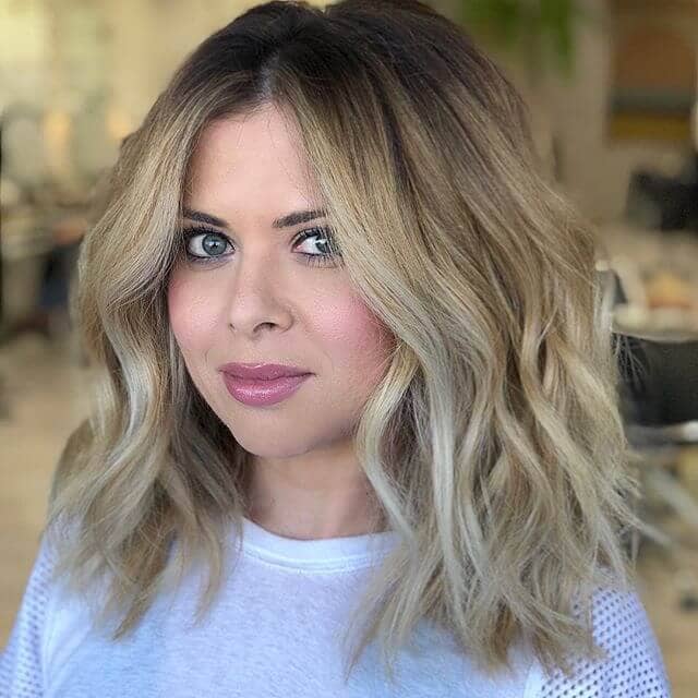 Full and Fabulous Light Blonde Waves