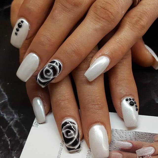 Abstract Nails: Iridescent White with Black Polish