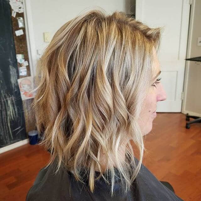  Shaggy Layers in Waves To the Shoulder