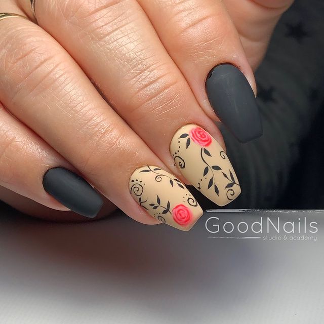 Mismatch Floral Nail Design