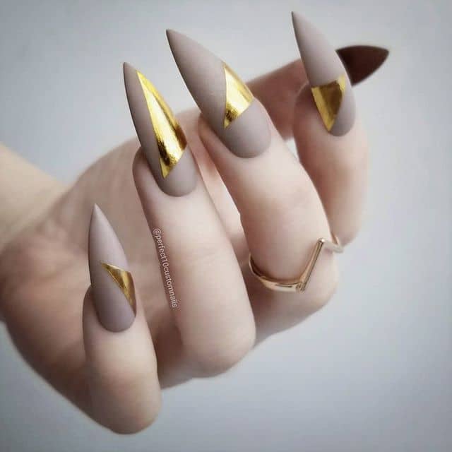 Nail Art: Matte Mauve with Golden Triangles Stiletto Nails