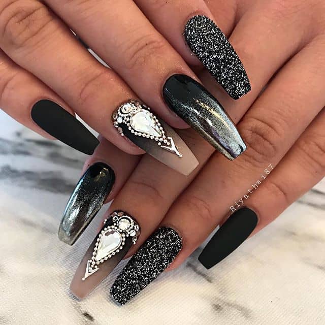 50 Stunning Black and White Nail Designs that are Easy to ...