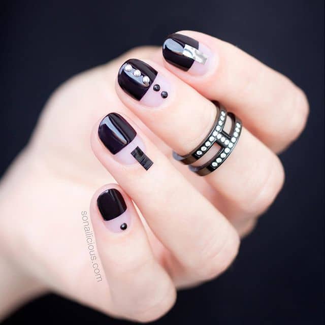 Design for Short Nails: Minimalist Inspired Black and Silver Nail Design