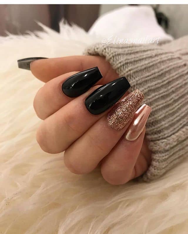 50 Beautiful Black and Gold Nail Designs That Will Make You Gasp in 2020