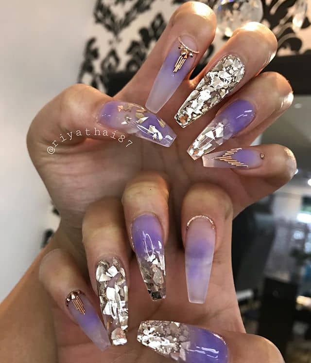 Gold Leaf-Accented Light Purple Nails