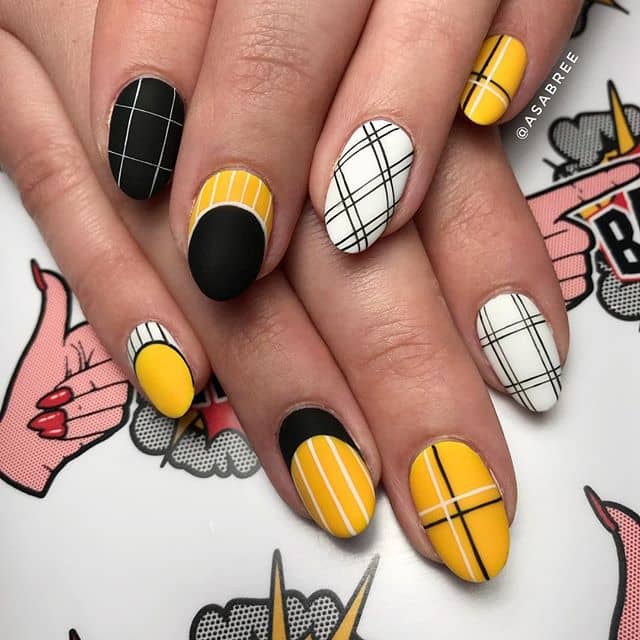 Clueless Inspired Black and Yellow Polish with Graphic Lines