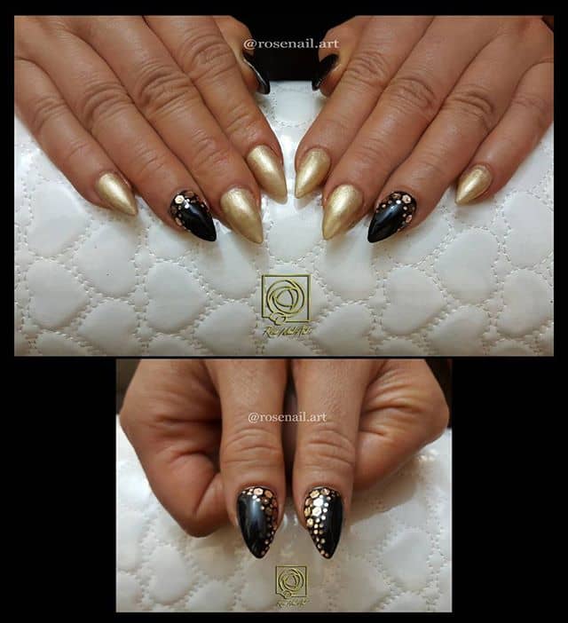 Pretty Cobra Skin Nails in Neutral Tones