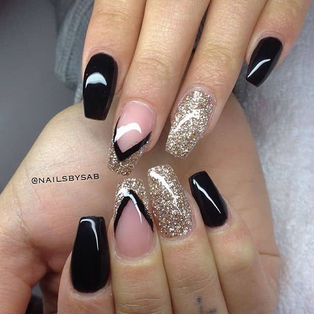 50 Beautiful Black and Gold Nail Designs That Will Make You Gasp in 2020