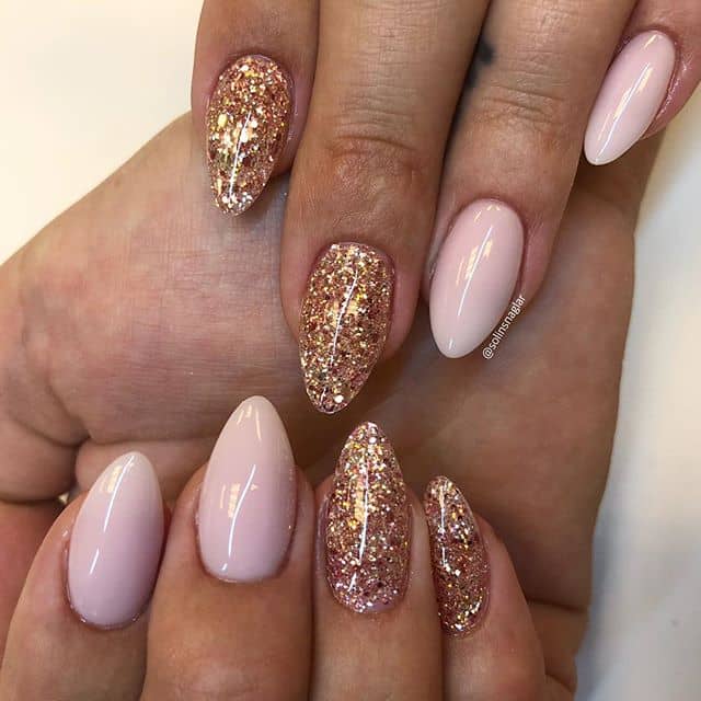 Design for Short Nails: Rose Gold Glitter and Light Pink Love Affair