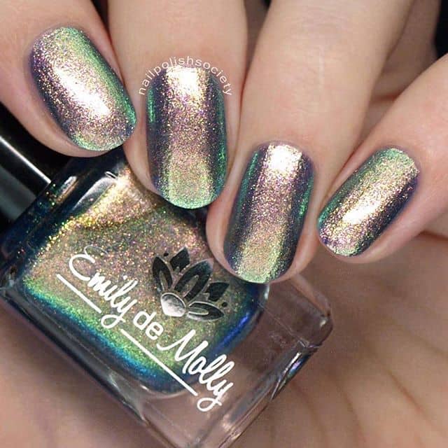 Ombre-Effect Metallic Nail Beauties