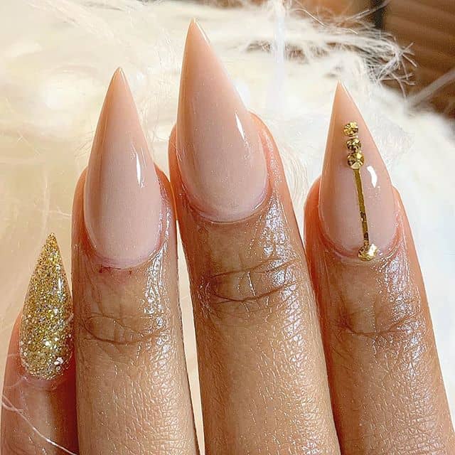 The Elegant "Out for Brunch" Nails