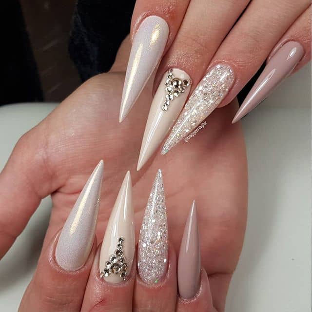 46 Cute Pointy Acrylic Nails that are Fun to Wear in 2020