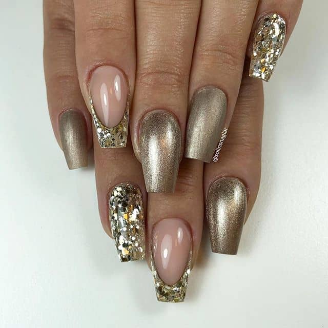 Beautiful Egyptian Style Prom Nails