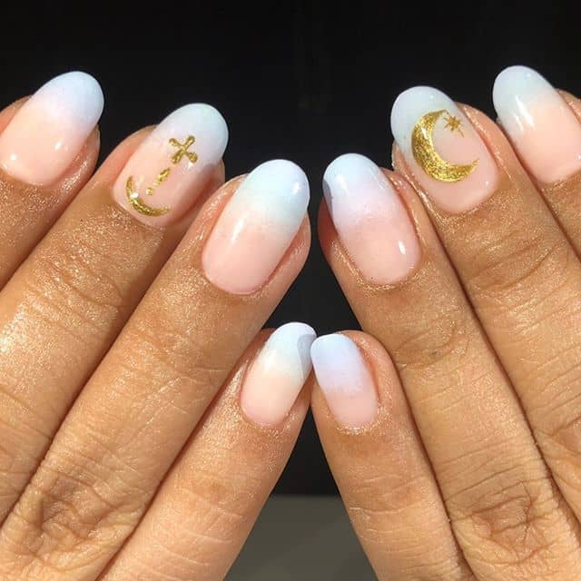 Simple and Pretty Islam-Inspired Nails