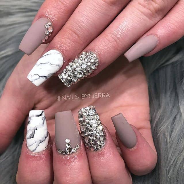 Serve Bling with a Variety of Styles Short Coffin Nails
