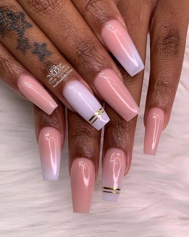 Pink, White and Gold Nails Feel Retro