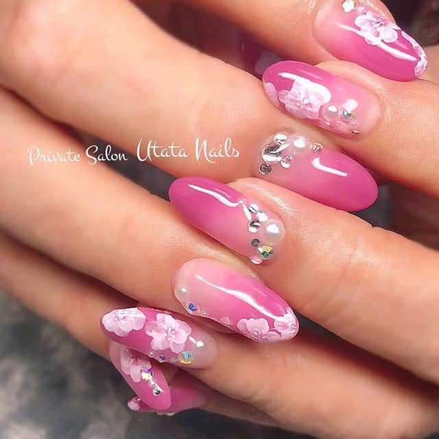 Glossy, Pretty Ombre Pink Flower Nails