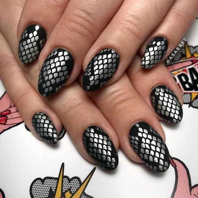 Black and Silver Scales Design