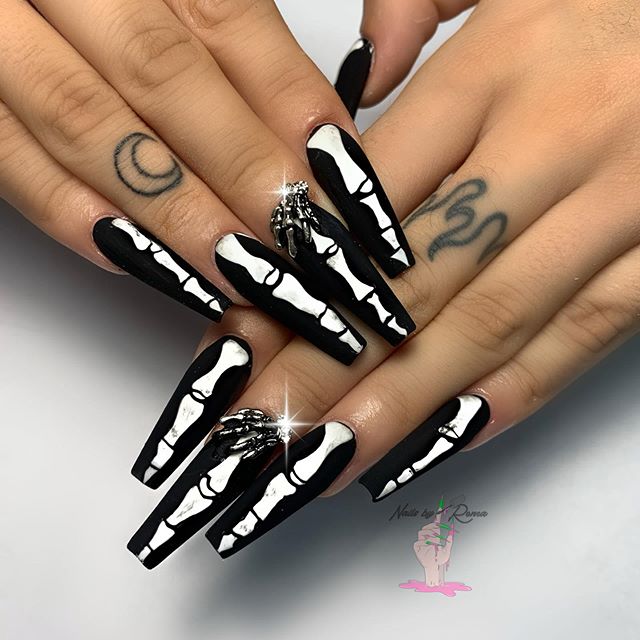 Black Coffin Shiny Mirror Acrylic Nails