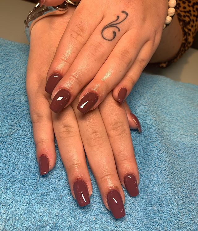 Glossy Dark Maroon Nails