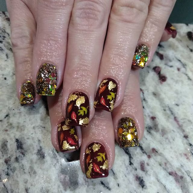 Fun Fall Leaf Patterned Nails