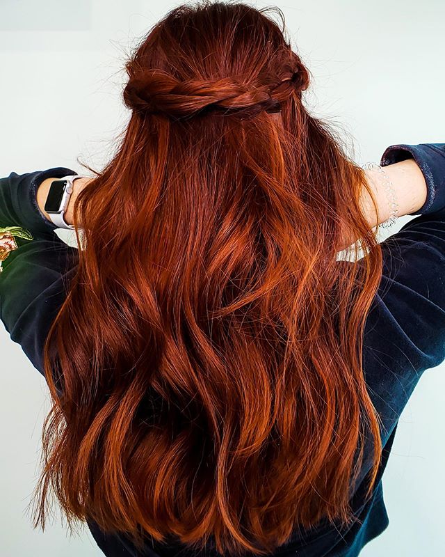 One of the Best Red Hair Color Ideas with Lots of Volume