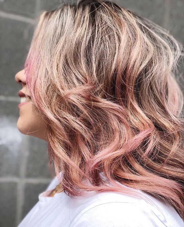 Bouncy Waves with a Tint of Pink