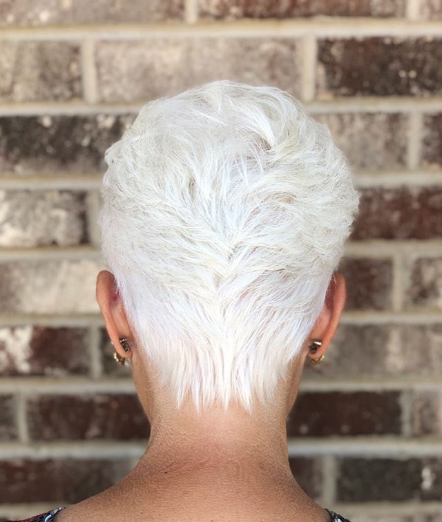 Go Platinum Blonde For A Cute Pixie