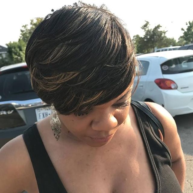 Side Swept Layered Pixie With Highlights